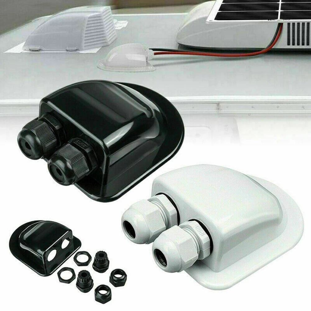 Scatola di giunzione per auto Cavo per tetto auto Cavo per tetto 9 * 11,2 * 4,2 cm Caravan Ingresso solare Cavo solare Scatola di giunzione per camper Alta qualità