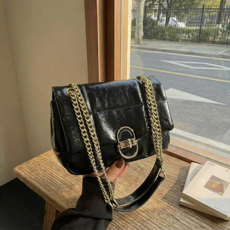 

Women's Light Luxury Exquisite Chain Small Square Bag, Fashionable Versatile Commuter Oblique Span Bag, Large-capacity Handbag