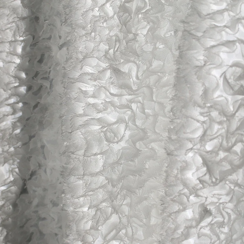 White three-dimensional texture wrinkle thickening creative composite silhouette clothing designer fabric reconstruction fabric