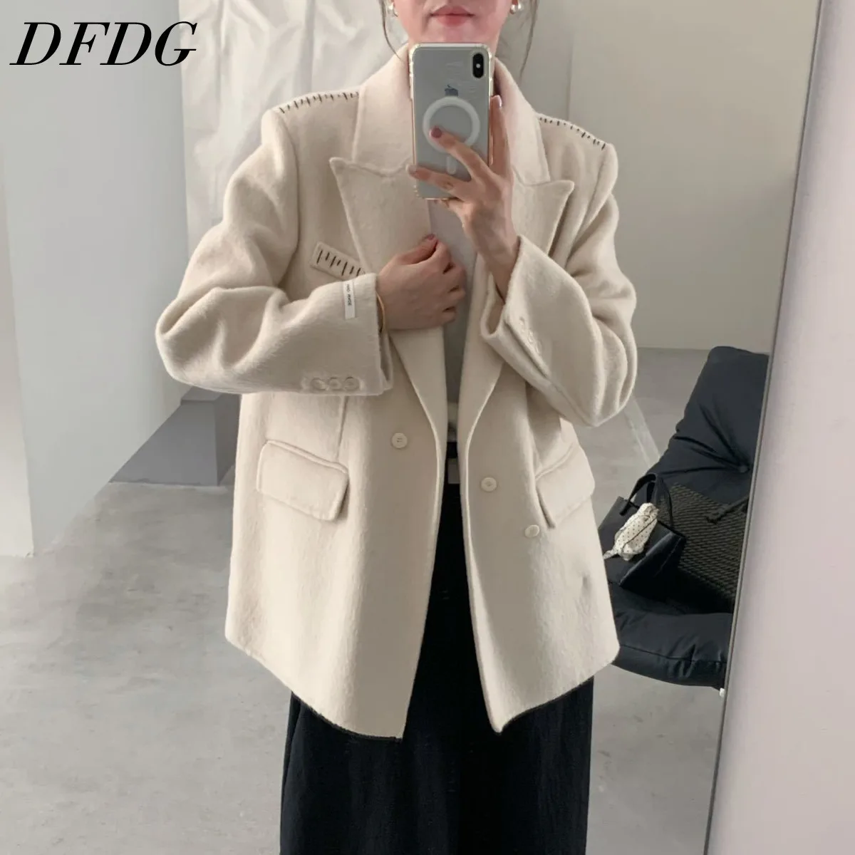

DFDG Women's 2025 New Double Cashmere Trench Coat Tailored Asymmetric Buttons Elegant Vintage Fall Winter Luxury Fashion