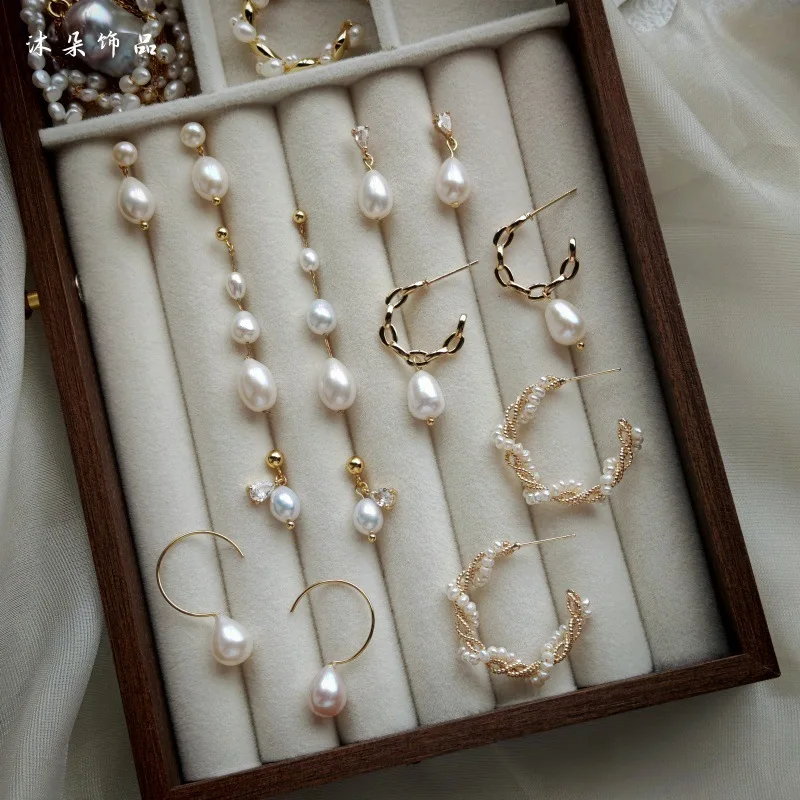 

White Natural Pearl C-shaped Simple Drop-shaped Mid-length Gentle Earrings Classic Twist Hoop Earrings Valentines Day Earrings