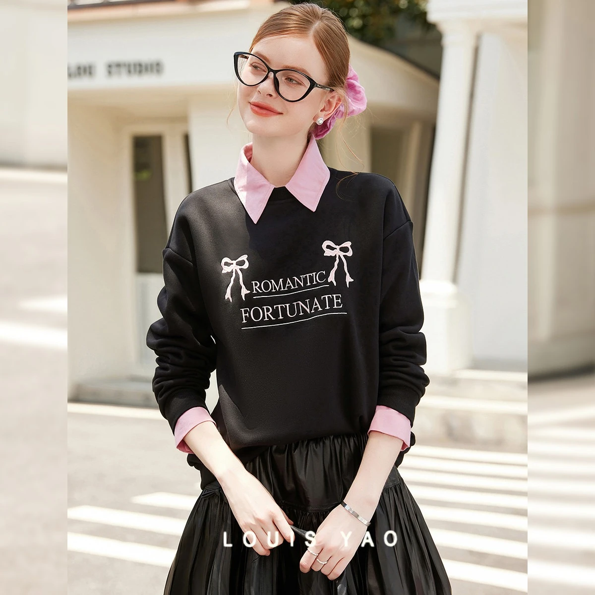 

LOUIS YAO New Letter Printed Thickened Sweatshirt 2025 Autumn Winter Slightly Elastic Loose Top Long Sleeved Women's Sweatshirt