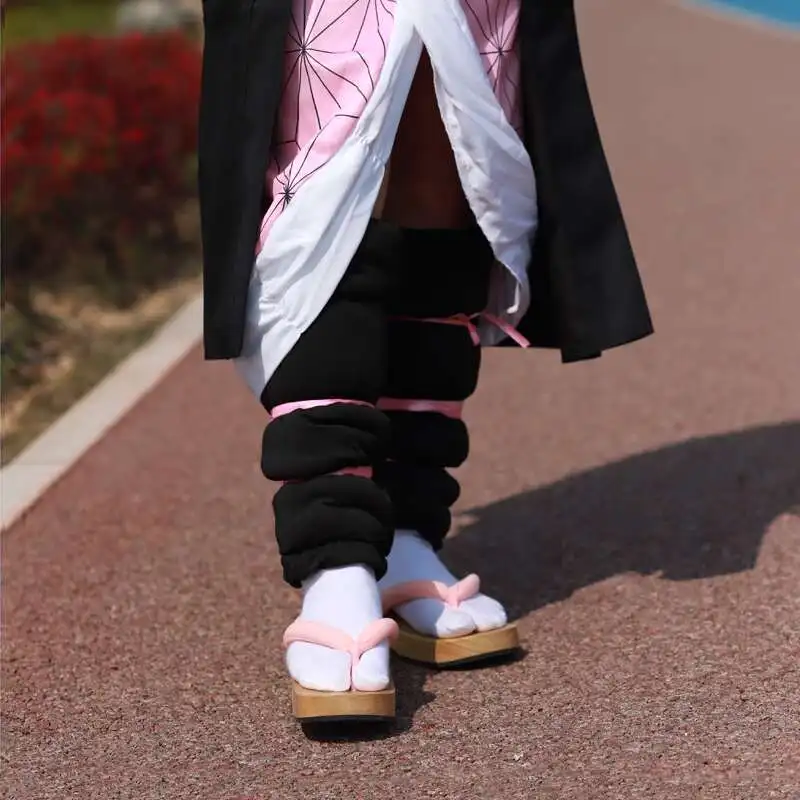 コスプレ木製下駄ビーチサンダルサンダル女性デーモンスレイヤー禰豆子善逸冴夕湯浅