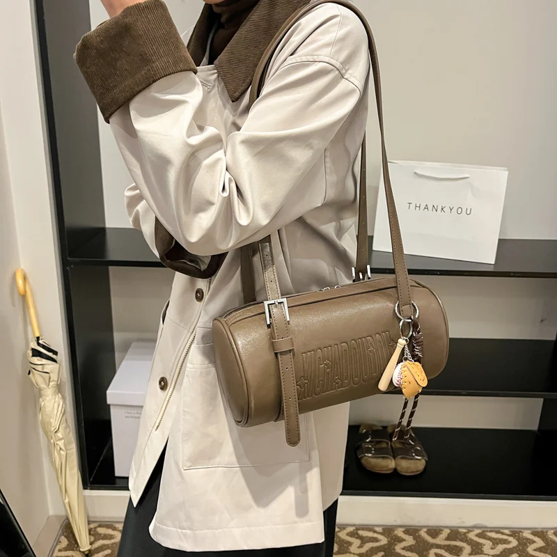 Multifunctional Cylinder Shaped Shoulder Bags For Women 2024 Winter Latest Designer Handbags Luxury Cross Body Bag With Pendant