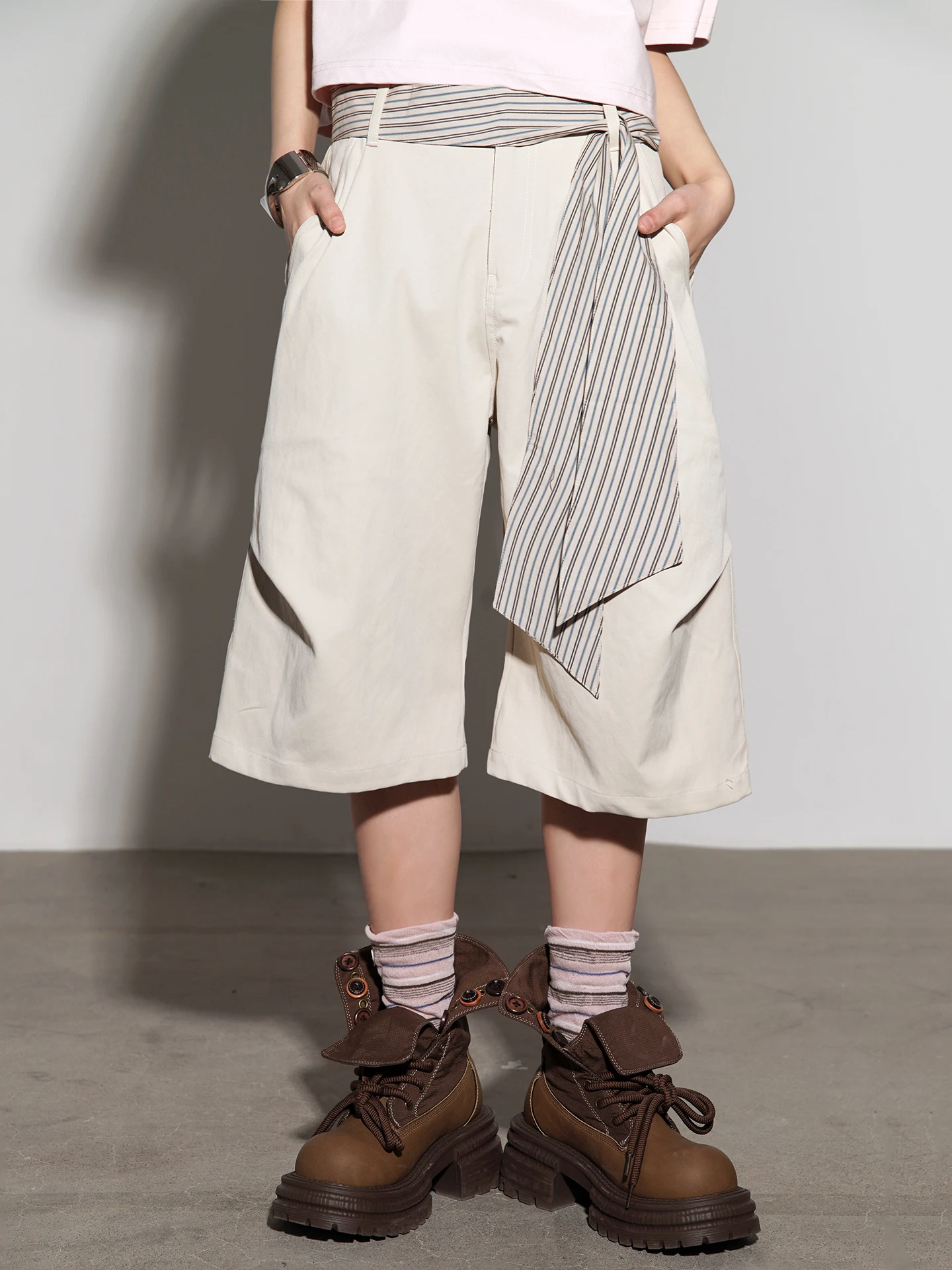 

Повседневные свободные брюки с широкими штанинами, боковыми складками, расслабленным кроем, естественной талией, из полиэфирного волокна, удобные, дышащие, для ежедневной носки