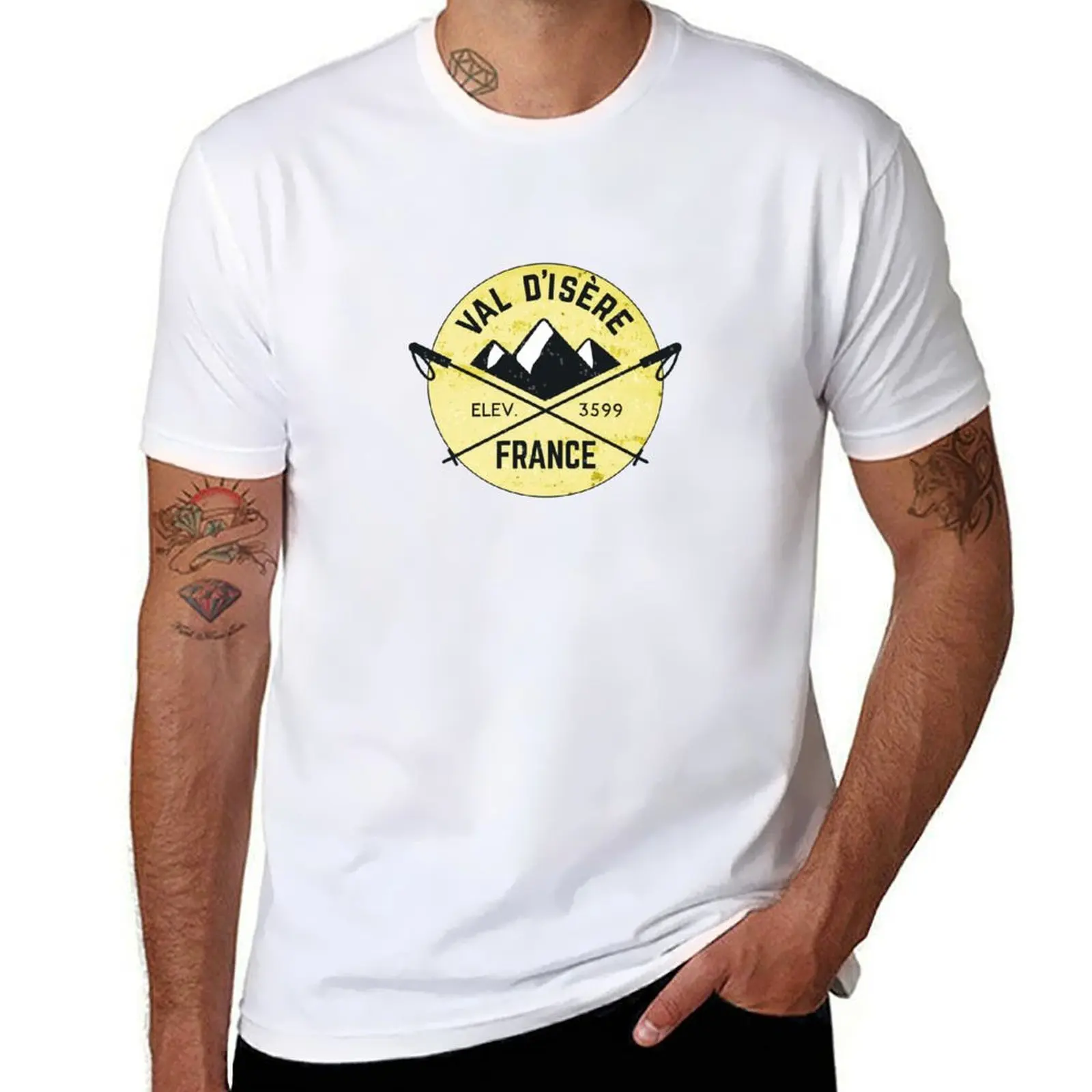 

Val d'Isere France Skiing SAVOIE TARENTAISE VALLEY Ski Snowboard Mountain Silhouette Skis 3 T-Shirt t shirt man casual T-Shirt