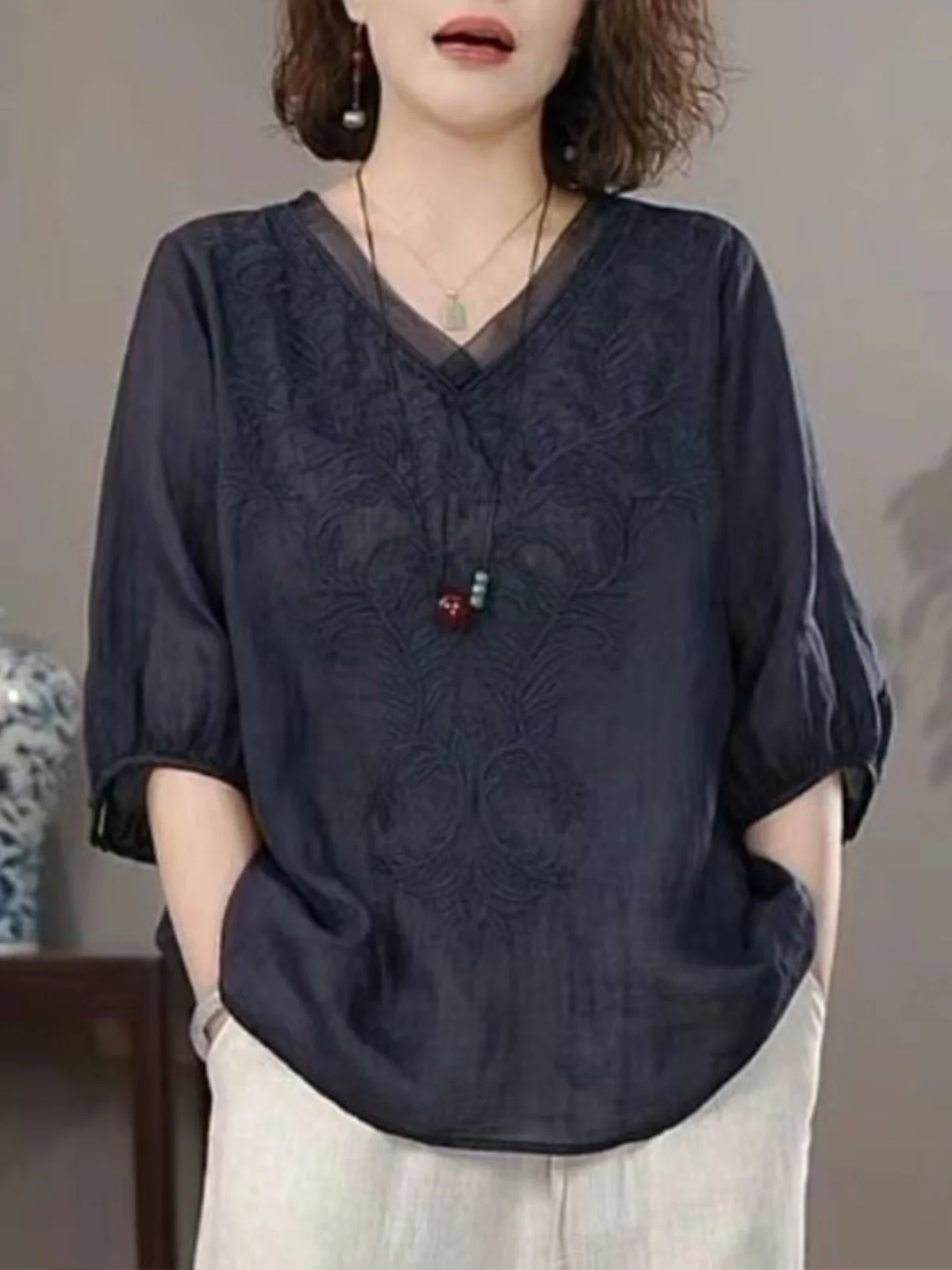

Summer Cotton Linen Women's Top Svel Embroidered Loose Fit Thin V-ne Trendy irt Korean Sle Regular Sve Length