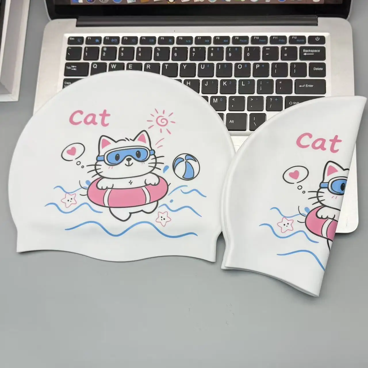 Cute Kitten Silicone Swim Cap for Women, Adult Cartoon Summer Outdoor Waterproof Ear-Protecting Swim Cap view 2