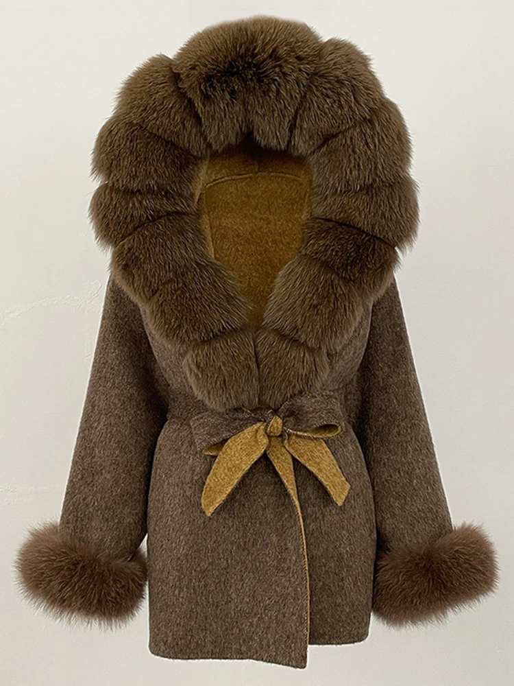 معطف نسائي من فرو الثعلب الحقيقي معطف من الفرو الطبيعي للتنقل سترة صوفية بقلنسوة للسيدات موضة 2025 ملابس شتوية فاخرة للسيدات