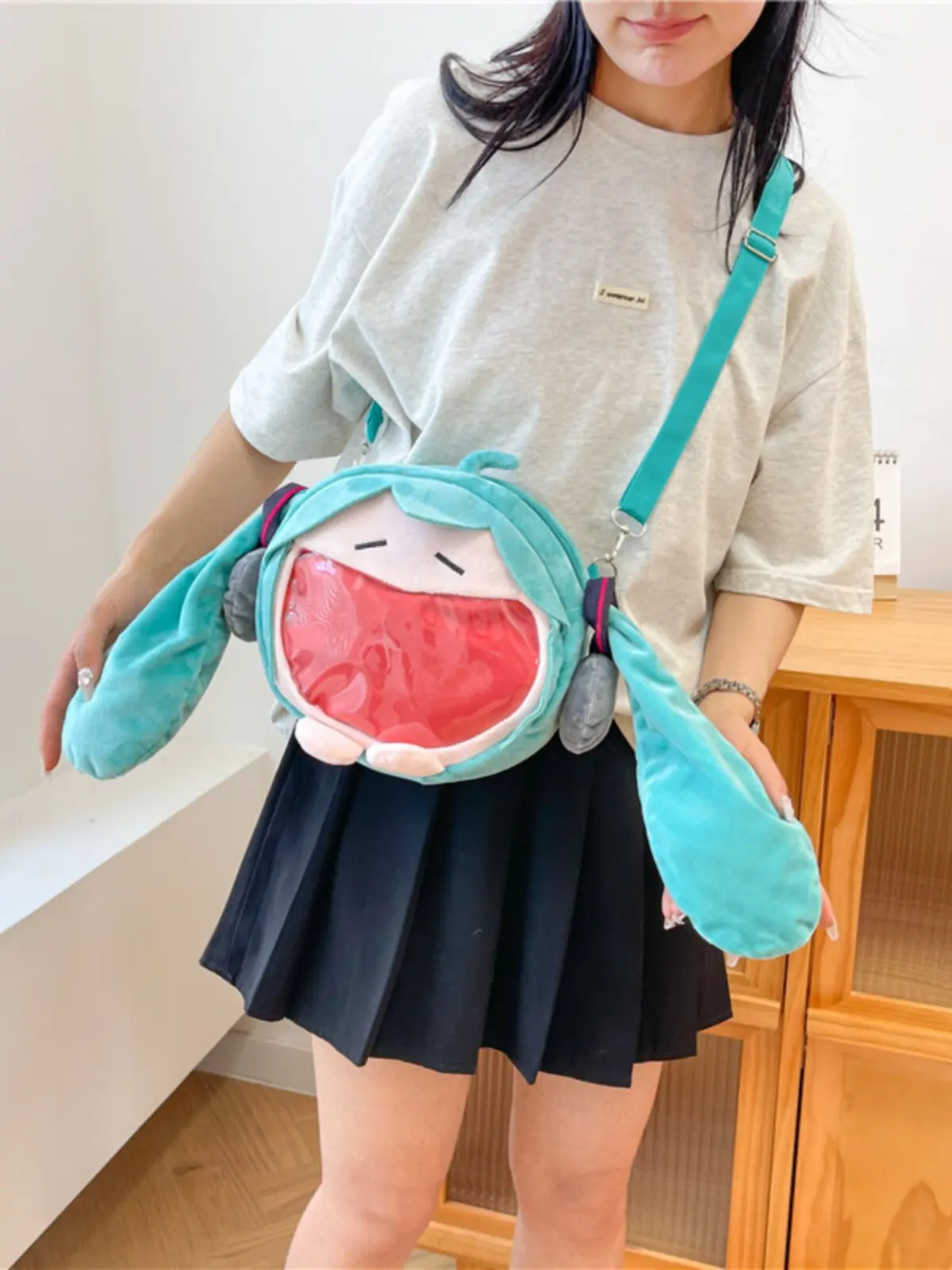 

Miku Anime Itabag Cute Crossbody Shoulder Bag Fashion Cartoon Handbag For Girls Kawaii Daily Bag For Fans And Casual Use