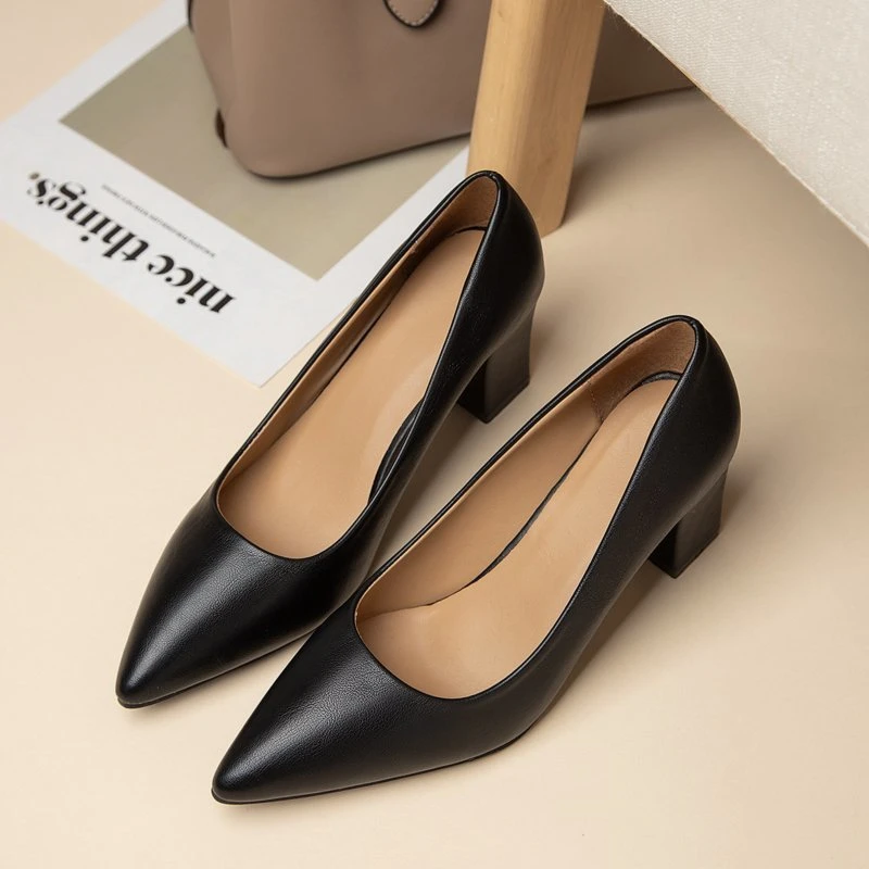 Women's new high heels, thick heels, spring and autumn, versatile leather shoes, work shoes, long standing without fatigue.