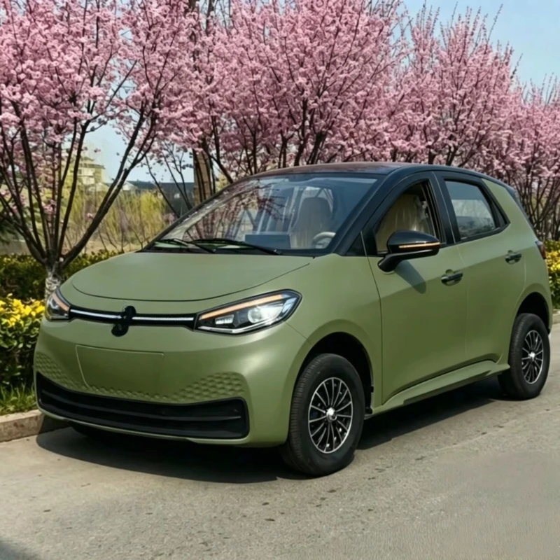 new energy vehicle, cute left-hand drive car, women's version, driving range 401-500 kilometers