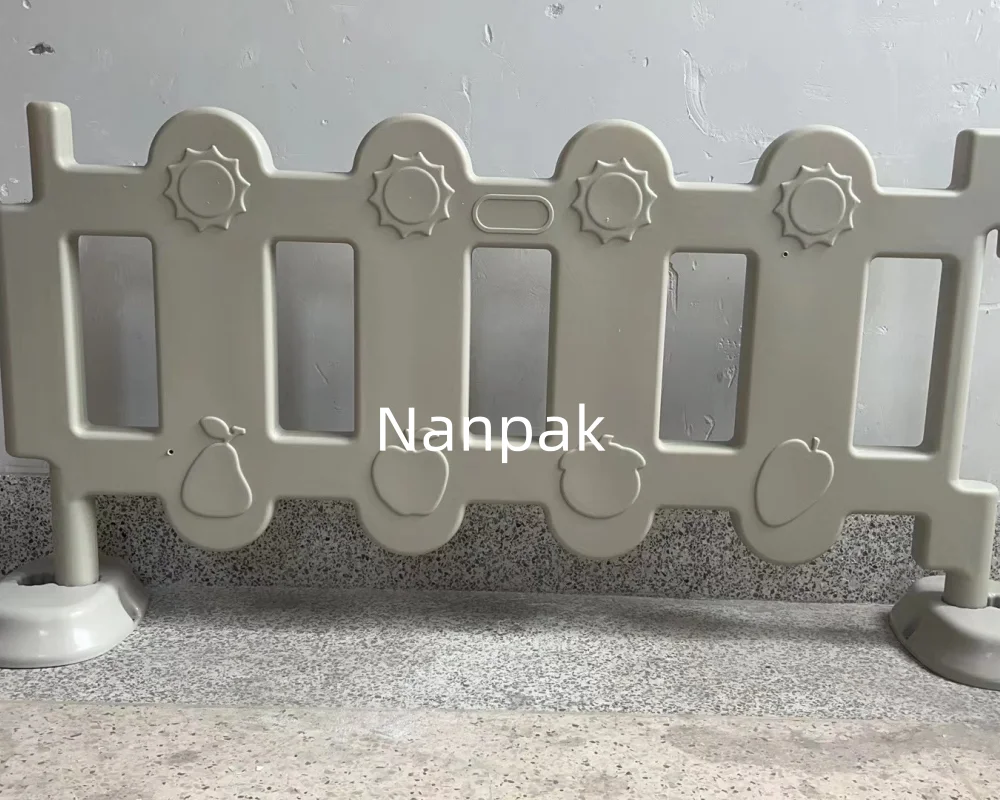 Recinzione da gioco morbida per parco giochi in plastica bianco per parco giochi per bambini