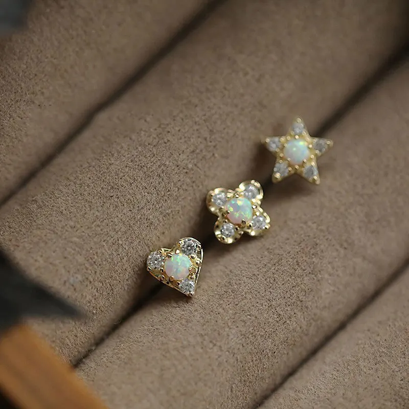 

Exquisite 925 Sterling Silver Gold-plated Simple Niche Design Opal Xingx Love Heart Stud Earrings Women