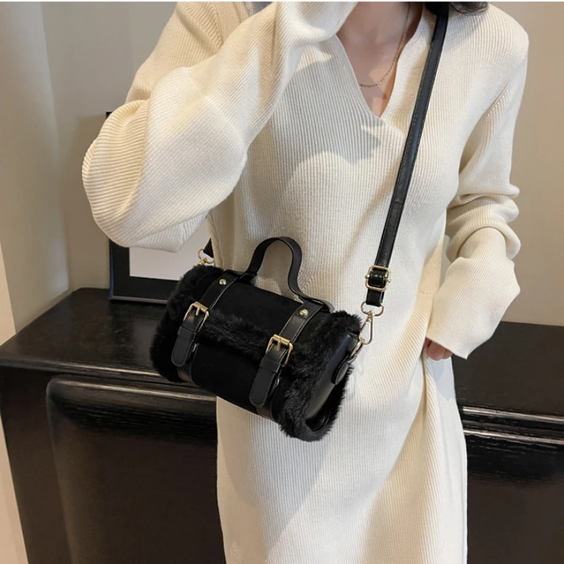 Autumn and Winter Shoulder Bags for Women New Lamb Plush PU Leather Ladies Small Crossbody Messenger Bags Bolsas Para Mujeres