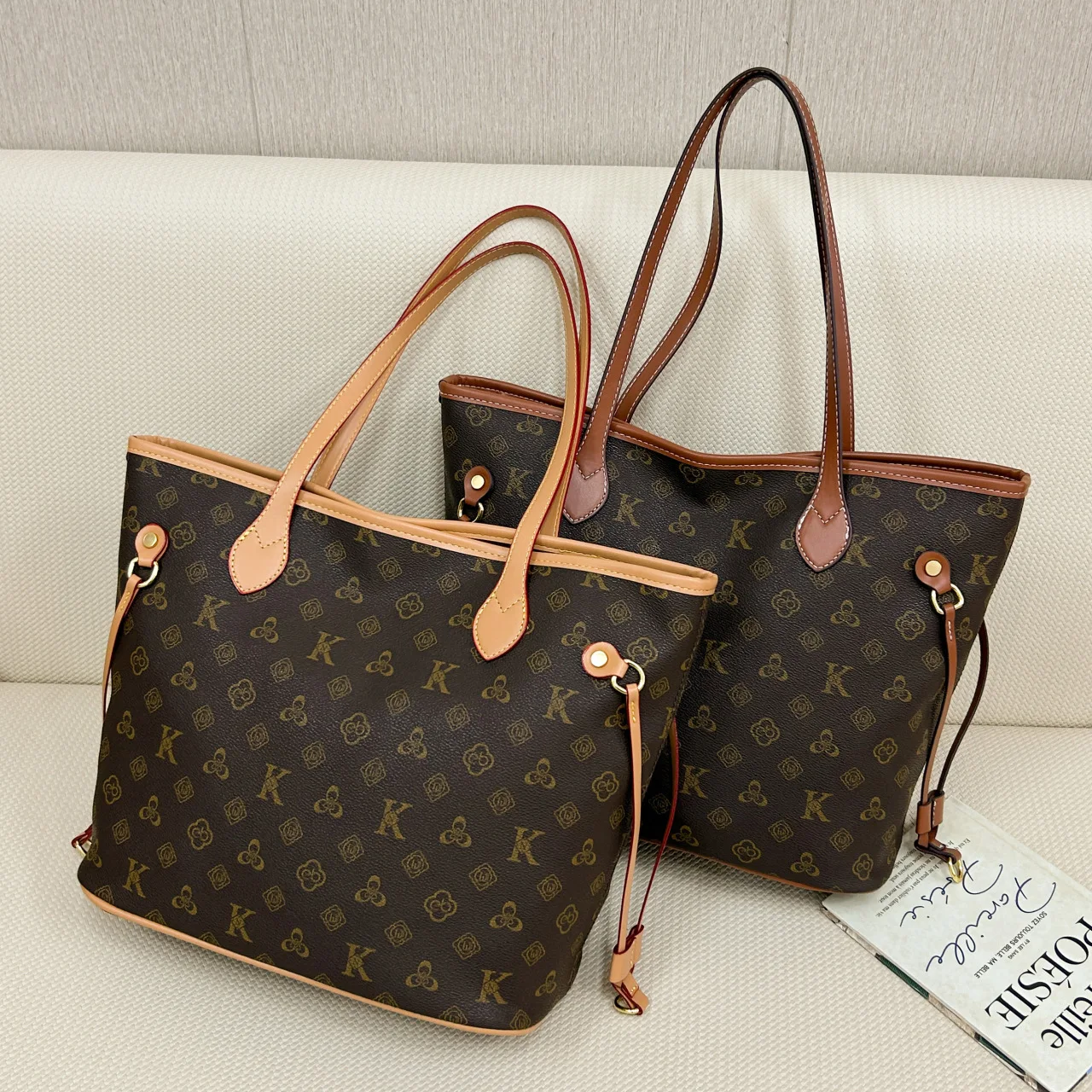 

Новинка 2023 года, женская большая сумка с винтажным принтом, большая вместительная сумка на плечо под мышками, легкая повседневная сумка через плечо с несколькими карманами ​