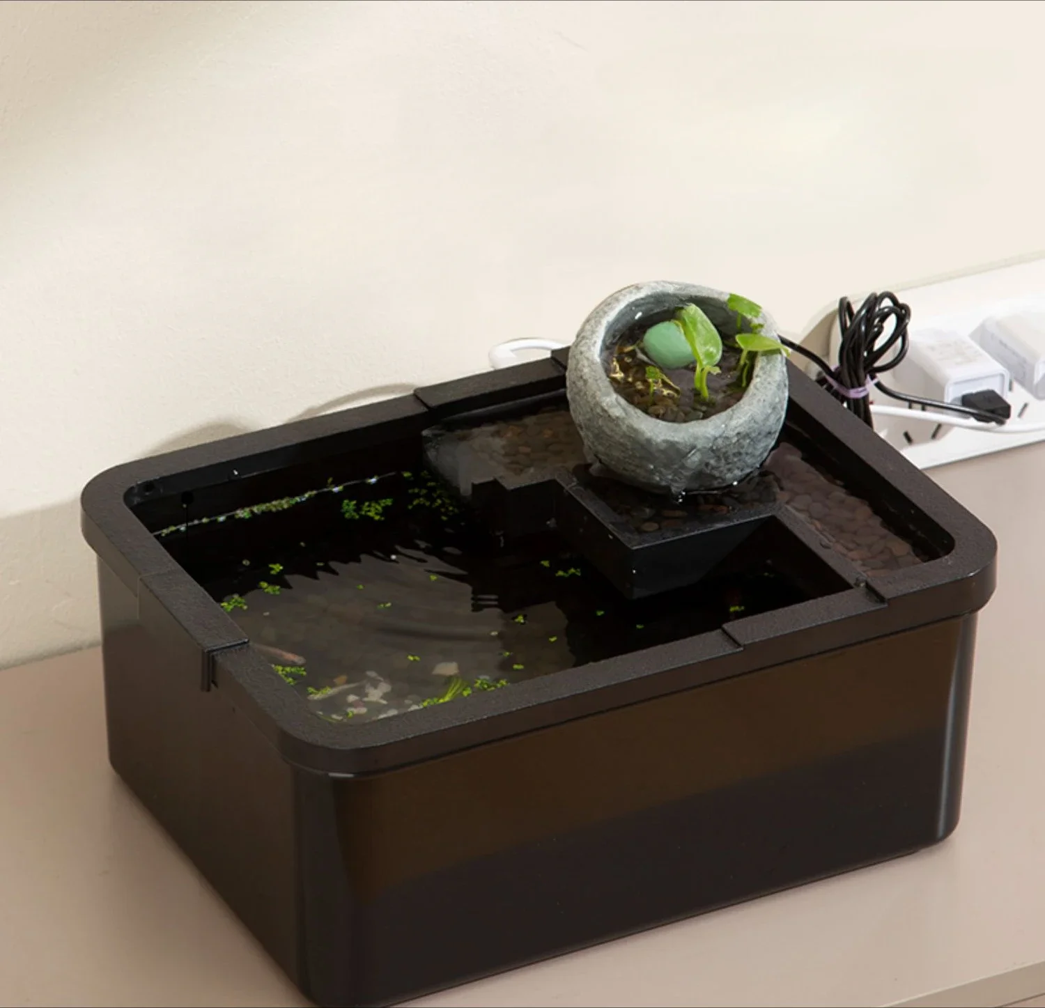 

Ancient Fish Culture Ecological Filtering Desktop Landscape Fish Tank