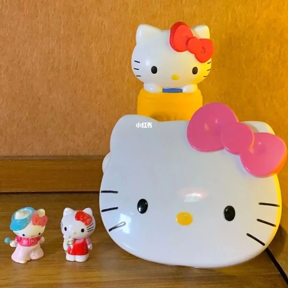

Cartoon soap box with high appearance and cute Kawaii Anime toilet bathroom student dormitory drainage storage box Gifts Girls