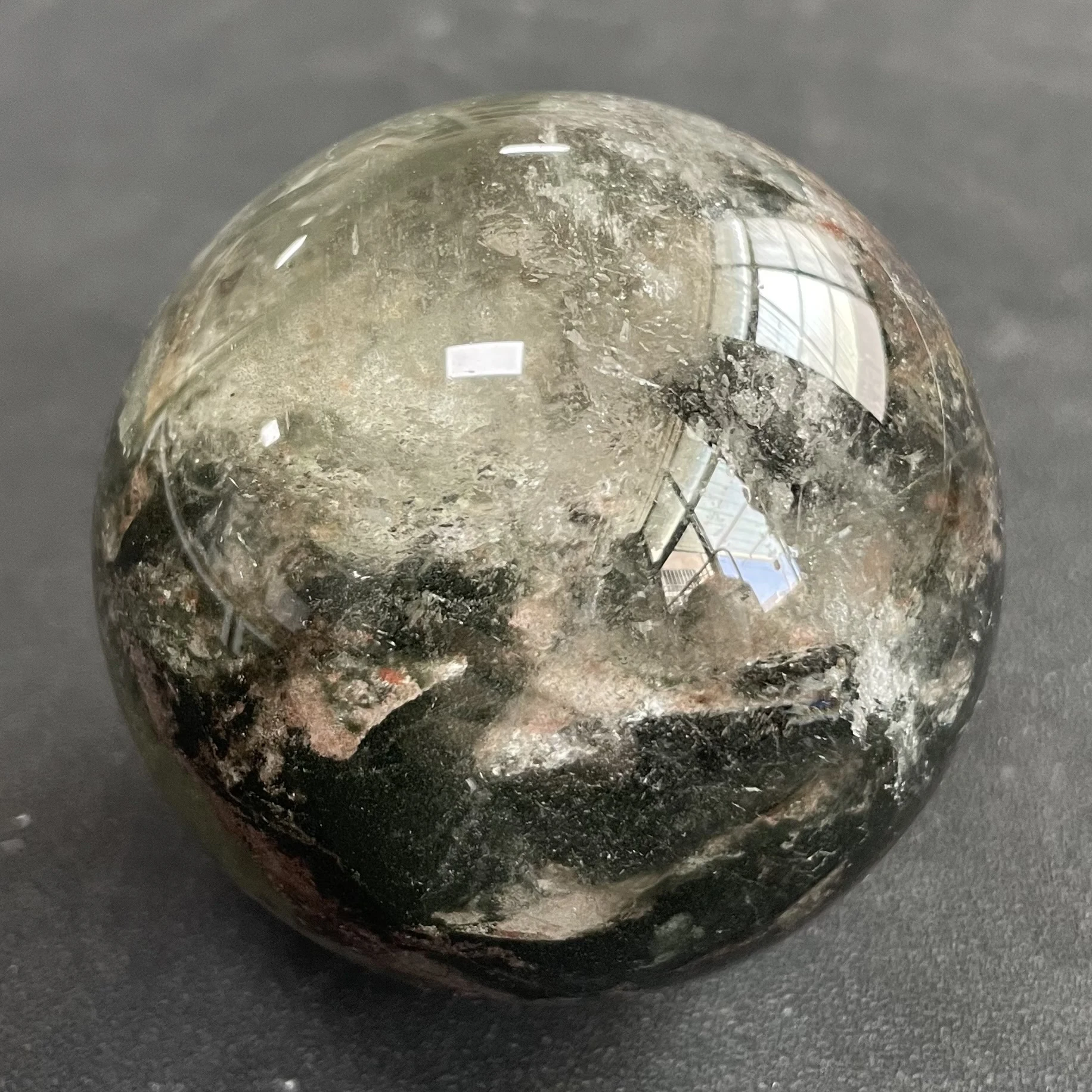 

324g Natural Stone Green Phantom Sphere Polished Garden Quartz Ball Reiki Healing Gift Crystal Ball Room Decor Y2143