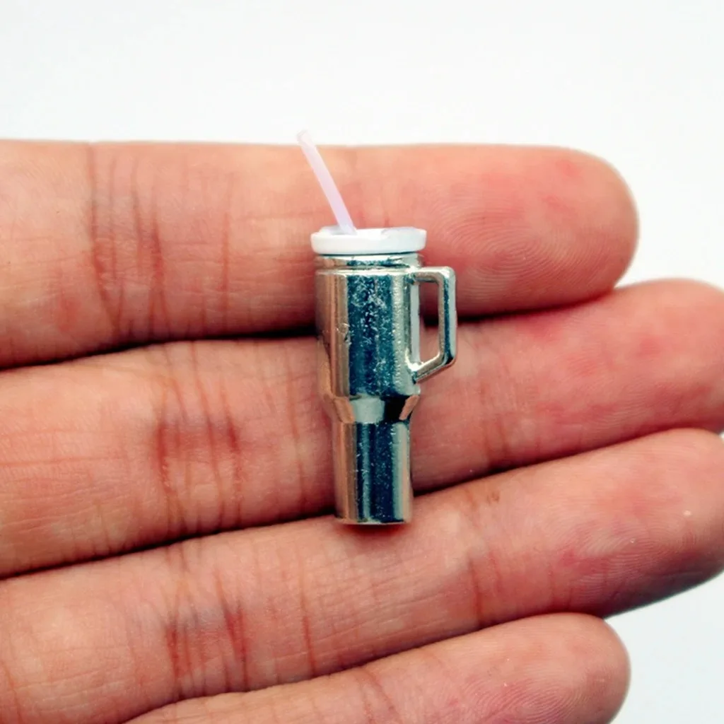 1/12 Scale Mini Simulation Straw Water Insulated Cup, Dollhouse Food Play Scene Decor Doll Accessories