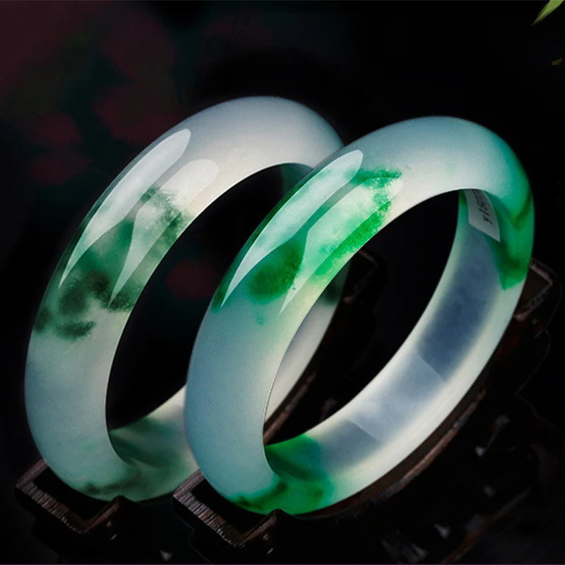 

Natural Chinese Green Jade Bracelet Charm Fashion Jadeite Jewelry Accessories Hand Carved Women Lucky Amulet Gift
