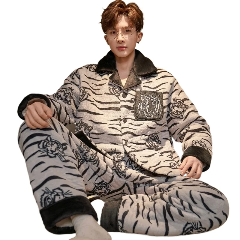 Autumn Winter Coral Fleece Thickened and Fleece Men's Pajamas 2026 New Large Size Flannel Men's Loungewear Can Be Worn Outside