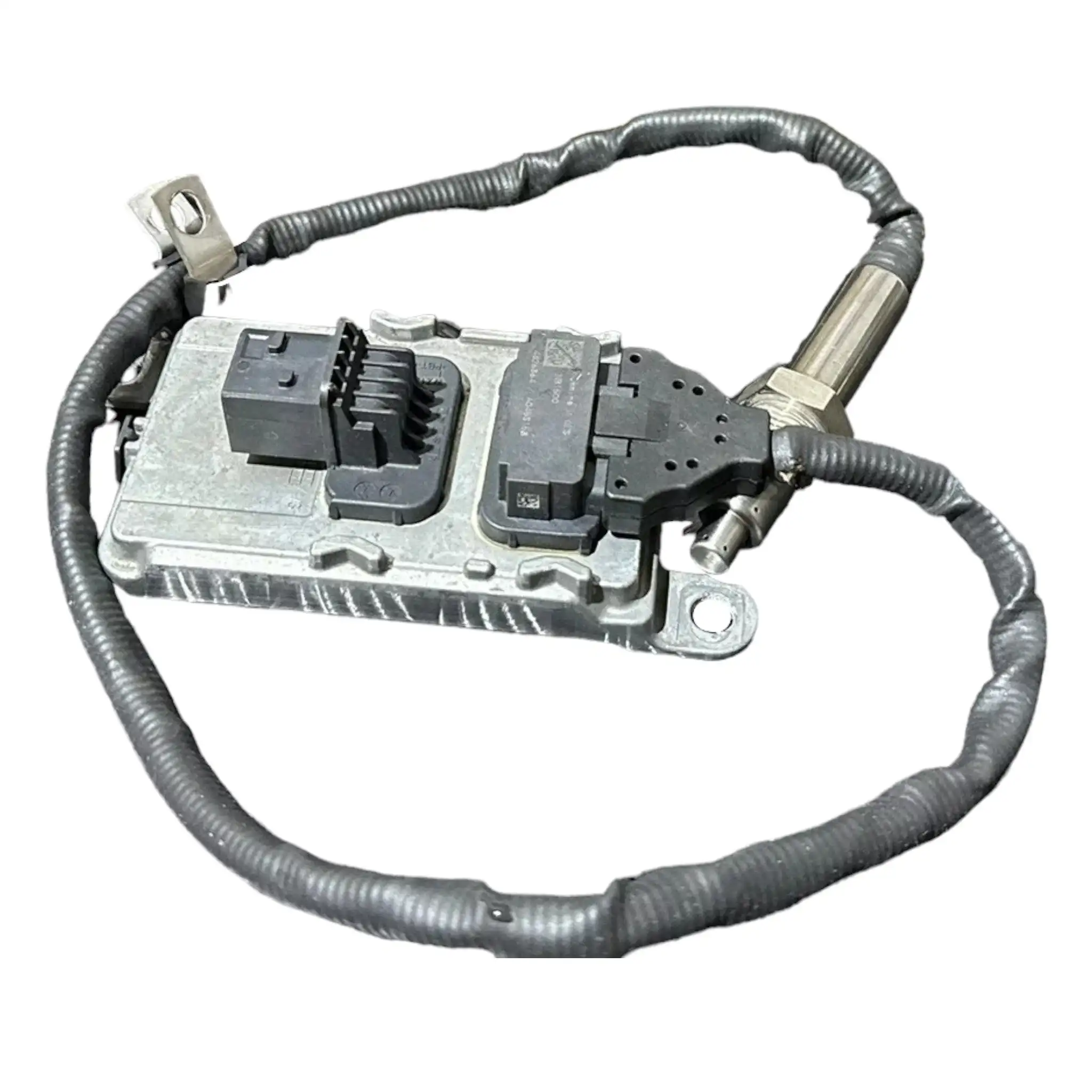 Original Engine Parts 24v ISBe ISLe Oxygen Sensor 4326862 2872945 2897309 4326470 Nitrogen Oxygen Sensor Nox Sensor
