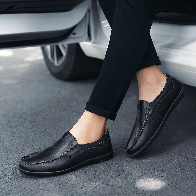 Genuine Leather Brown Designer Loafers Men Moccasins Casual Shoes Luxury Brand Men Slip On Black Driving Shoes Mocasines Hombre