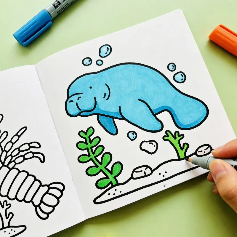 A Super Healing Blank Coloring Book 24 Vivid Marine Animal Patterns Coloring Book Suitable for Teenagers Adults and Artists