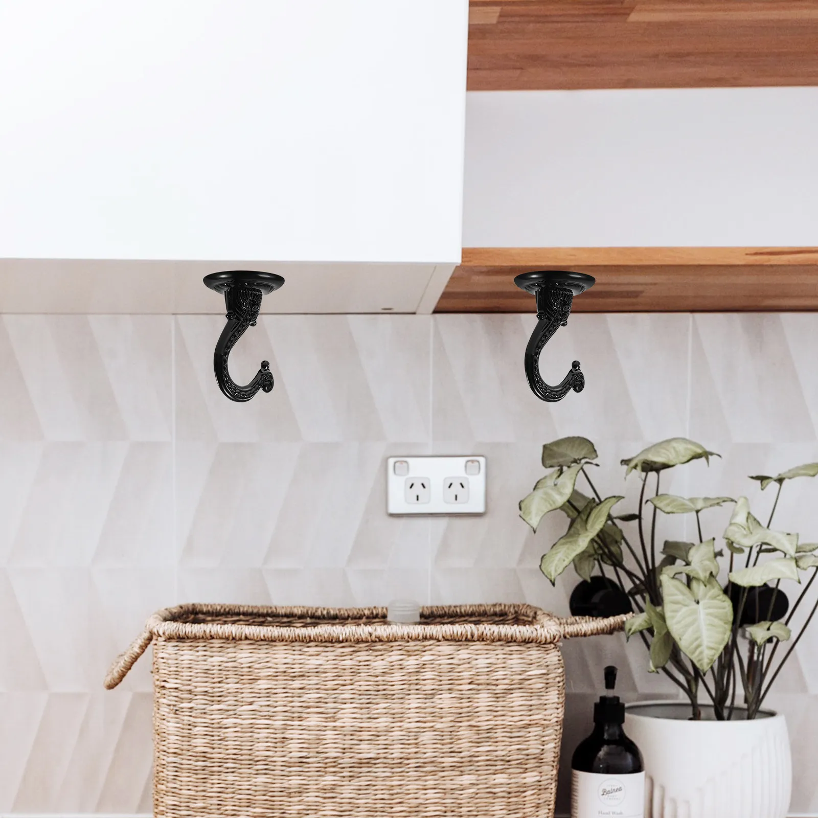 2Sets Ceiling Hooks Zinc Alloy Heavy Duty Hanging Hooks for Home Wardrobe Closet Organizing Coat Hats Bags Screw-in Hook