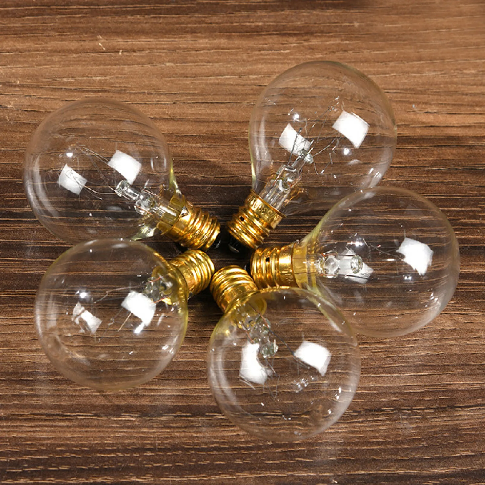 G40 Light Bulbs Replacement G40 Tungsten Bulb Lamp 7W 220-240V Clear Globe Bulb E12 Base Light Bulbs for Indoor Outdoor
