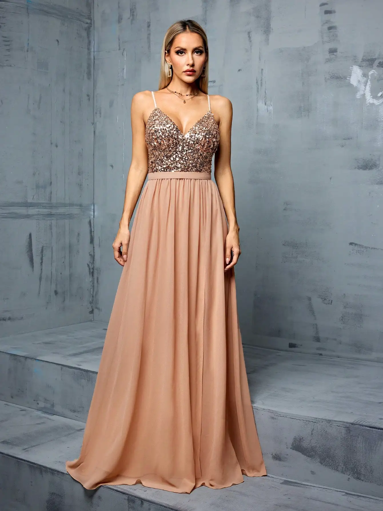 

Customize New Fine Halter Deep V Sequin Chiffon Split A Full Skirt Evening Gown PROM Dress Party Dress Bridesmaid