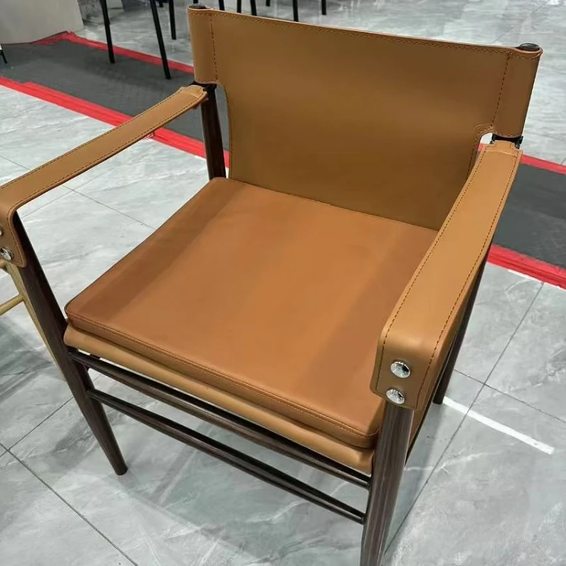 

Современные обеденные стулья, седло из цельного дерева, кожаное кресло, скандинавский минималистичный боковой стул, удобный настольный стул для домашнего офиса