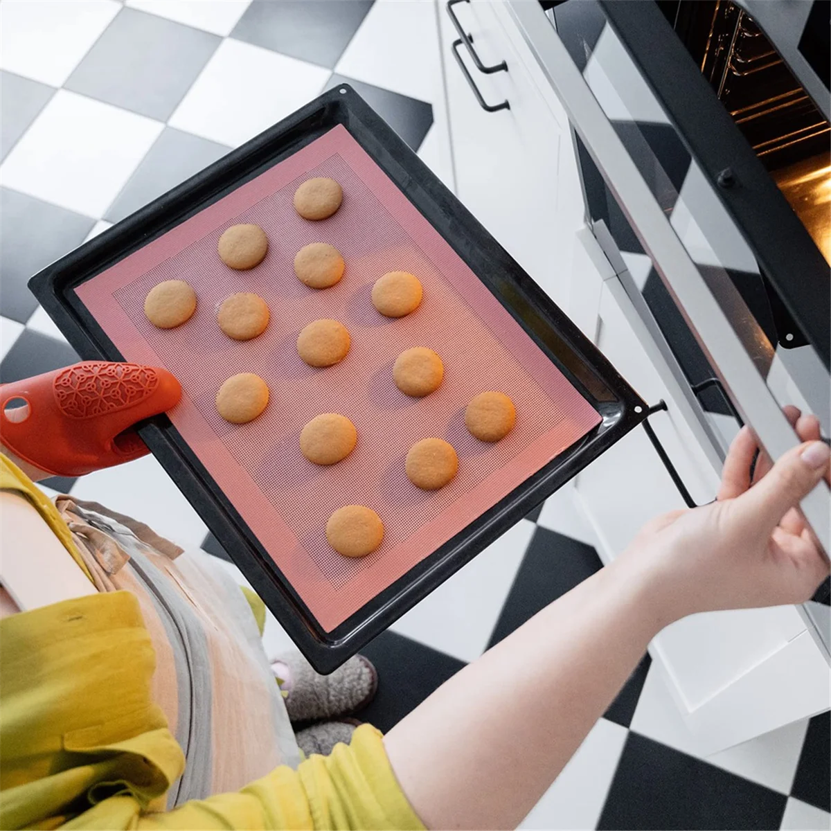 سجادات خبز مثقوبة، قطعتان من حصيرة السيليكون الوردية لنصف ورقة، بطانات فرن غير لاصقة قابلة لإعادة الاستخدام لصنع الخبز/المعجنات