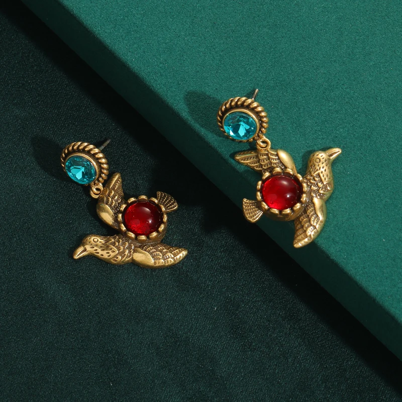 Vintage Red Natural Stone Bird Dangle Earrings for Woman Christmas Blue Crystal Drop Luxury Gold Color Antique Jewelry 2024