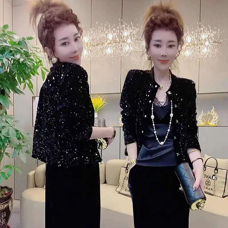 Internet Celebrity Design Velvet Patchwork Sequins, Small Fragrance Style Jacket Black Short Style Light Luxury Top for Women