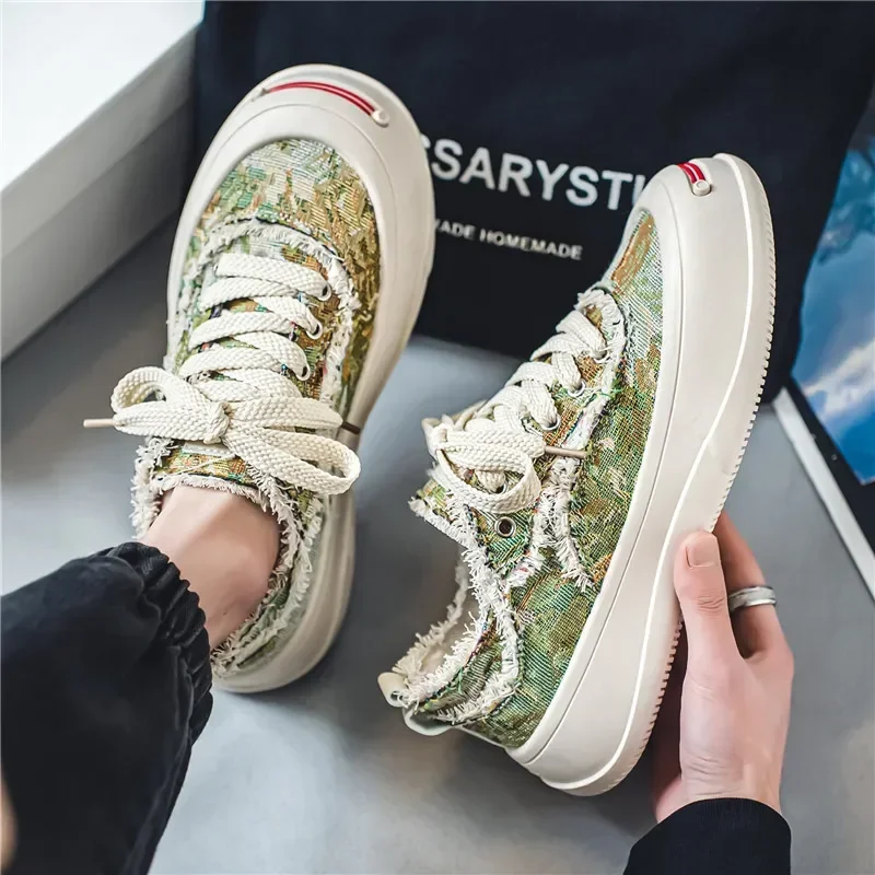 Small Design 2024 Spring New Trendy Leisure Fashion Forest Series Canvas Comfortable and Breathable Board Shoes Men's Shoes