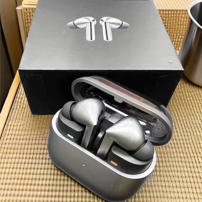 

New cross-border TWS earphones Buds3 pro Bluetooth earphones with high-end Bluetooth 5.2 wireless charging R530 Bluetooth