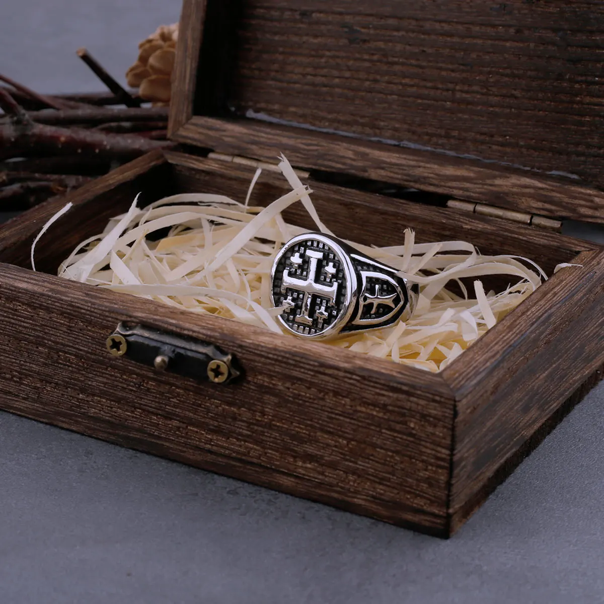 316L Stainless Steel Vintage Religious Jerusalem Cross Rings Men\'s Fashion Hip Hop Biker Rings Religious Jewelry Wooden Box
