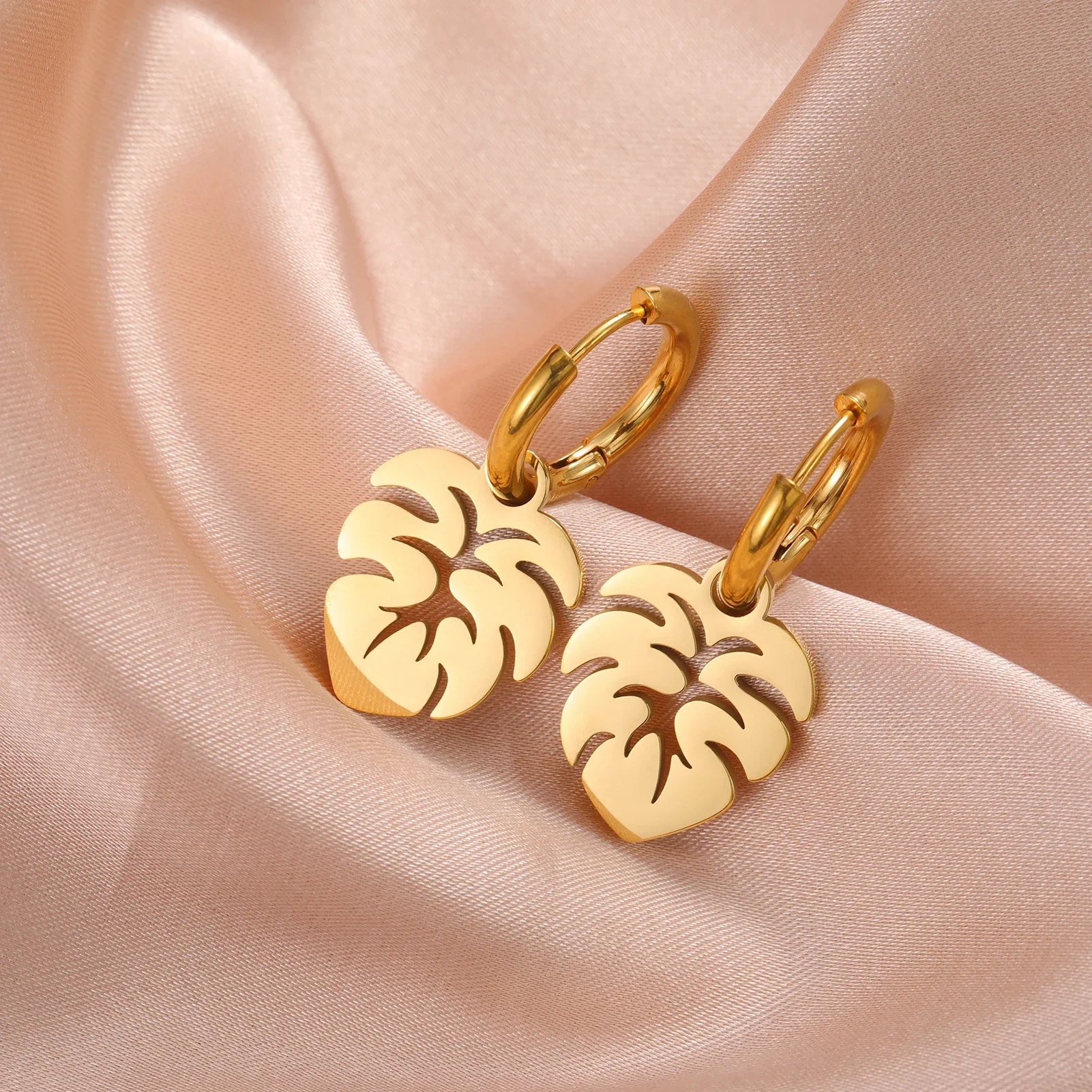 Cazador Monstera Leaves Pendant Drop Earrings Stainless Steel Tropical Plant Gold Color Women's Earrings Jewelry Valentine Gift