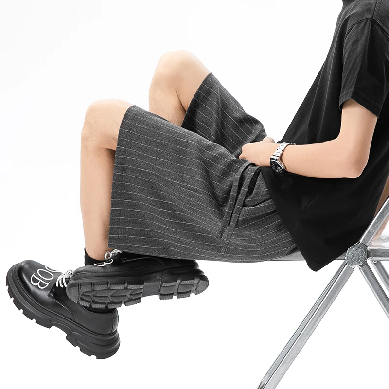 2026 Summer New Vertical Striped Mens Shorts five-point pants Loose Drawstring Elastic Waist Comfortable Business Casual Shorts