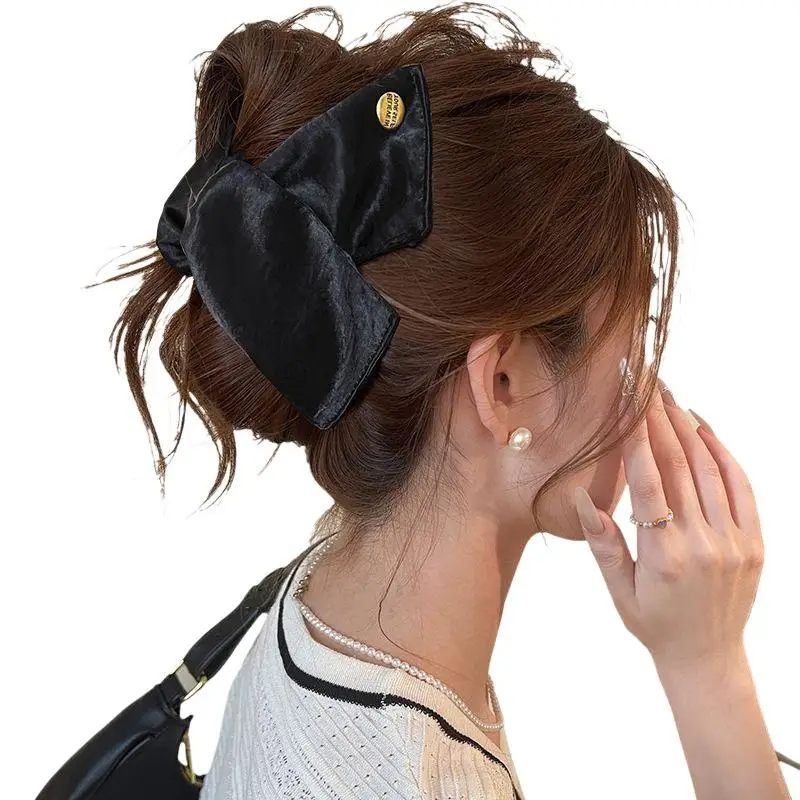Korean Striped Triangle Hair Clip Fashion Shark Clip Back Head Updo Hair Women Daily Styling Full Cloth Bag With Triangular Grip
