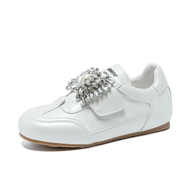 Women's Sneakers 2026 New Retro De Training Shoes Fashion Magic Tape Casual Shoes Ladies Comfortable Flat Skate Shoes
