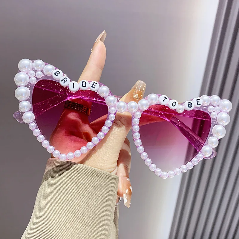 Women Sun Glasses Heart Big Frame Love Inlaid Pearl Fashion Ladies Luxury Sunglasses Wedding Decorative Glasses For Party Use