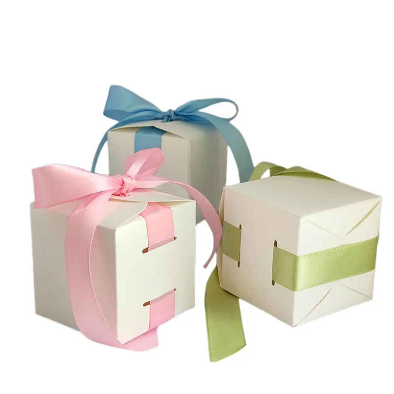 New Paper Gift Box White Embossing Small Candy Box Wih Ribbon Packaging Wedding Favor Decoration Baby Shower Party Supplies