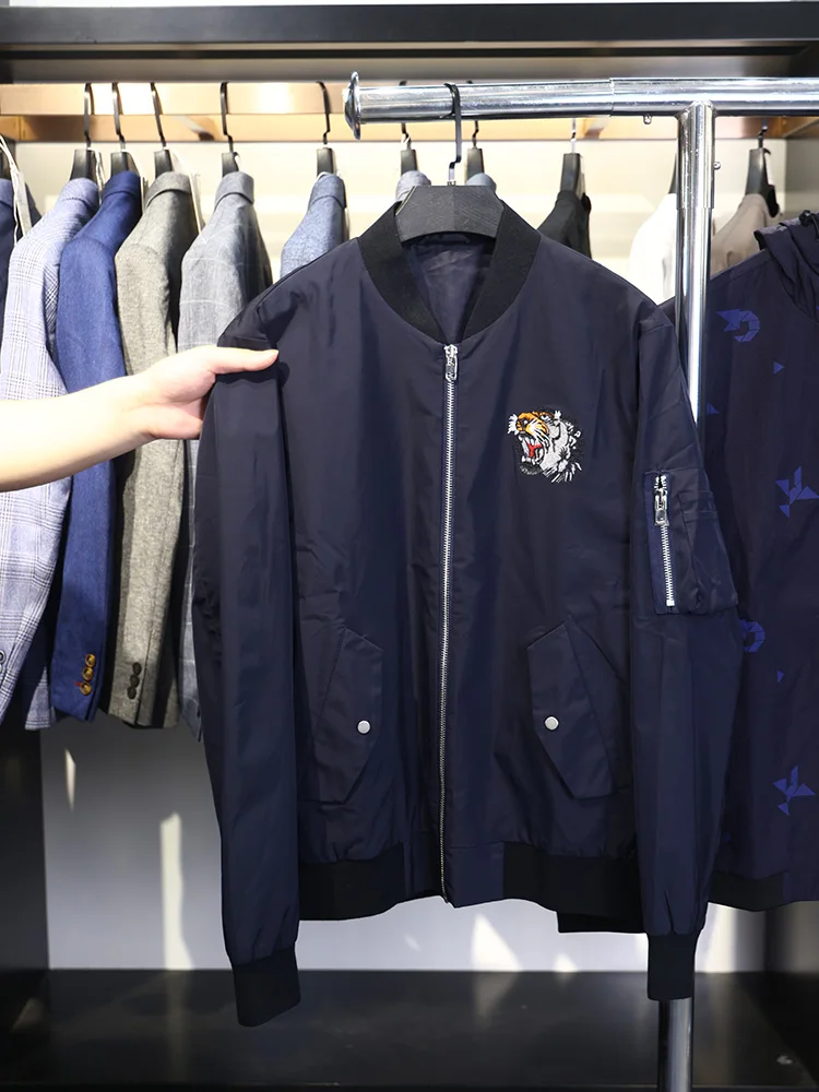 

Мужская демисезонная куртка Homesi с вышивкой, воротником-бомбер, повседневная молодежная модная верхняя одежда с длинными рукавами, приталенный крой