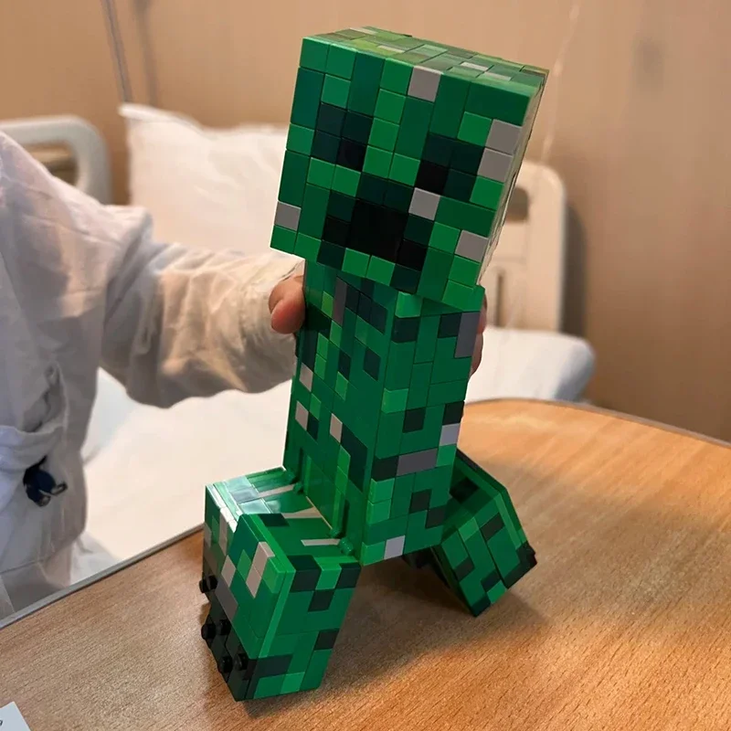

2025 New In Stock compatible My World Creeper Building Block Puzzle Toys Set Bricks Model Ornament Children's Gifts 665pcs