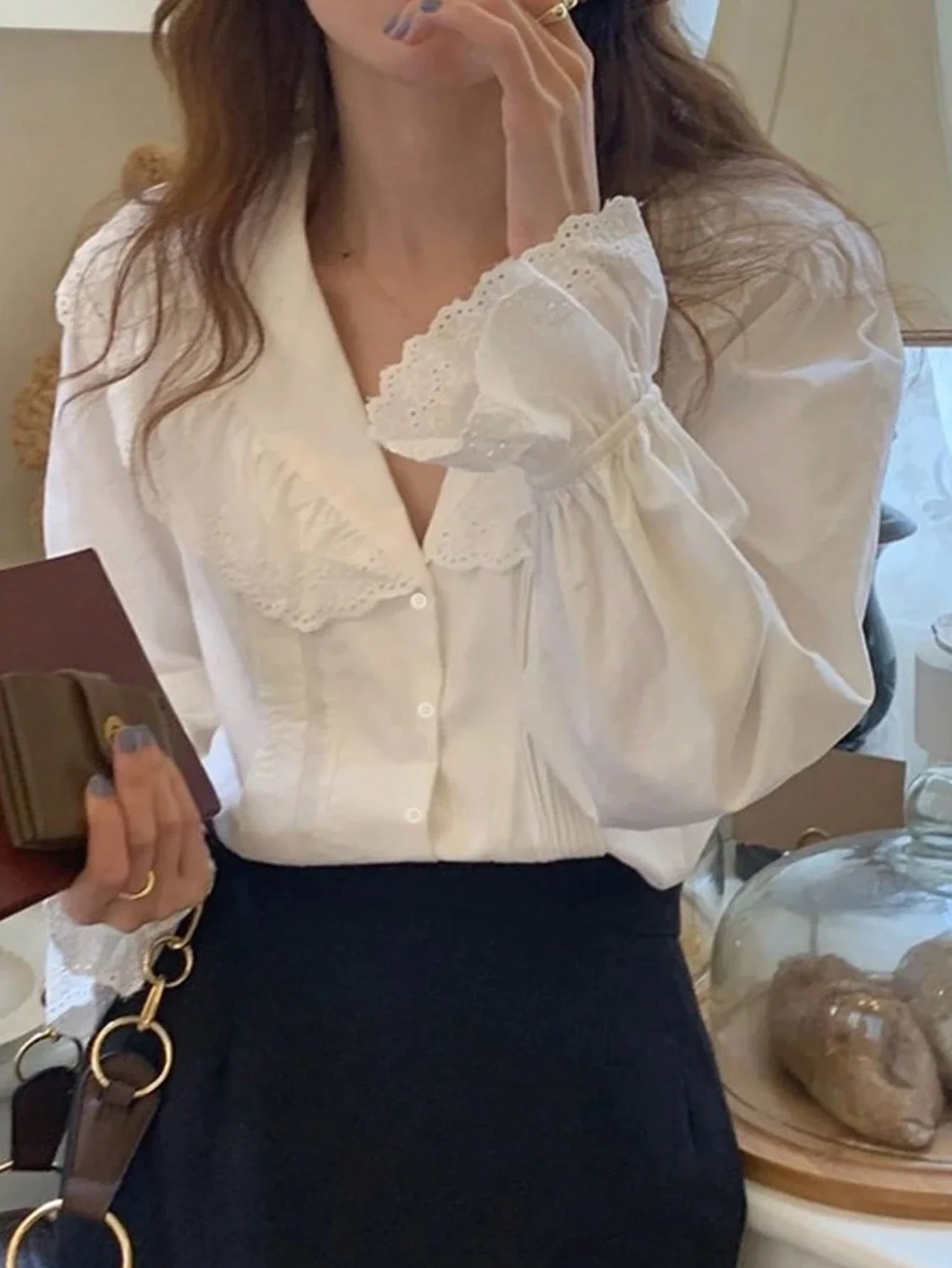 

Women's Vintage Blouse With Ruffled Collar And Lantern Sleeve