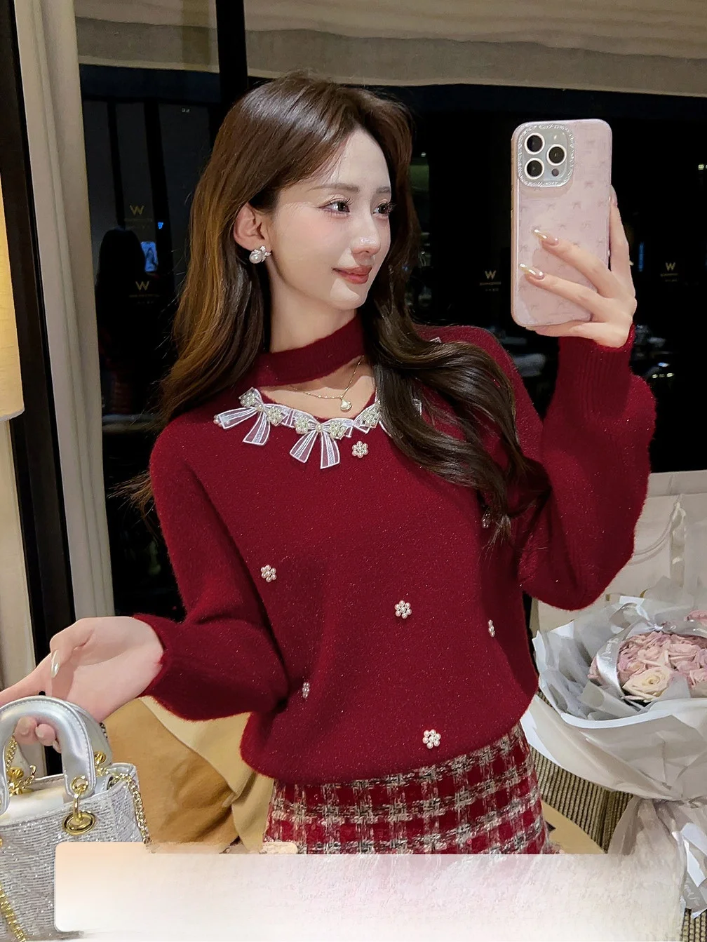 

Женский свитер Zhang Xinzhi Moka Mousse с V-образным вырезом, украшенный стразами, новая уникальная базовая модель для зимы во французском стиле