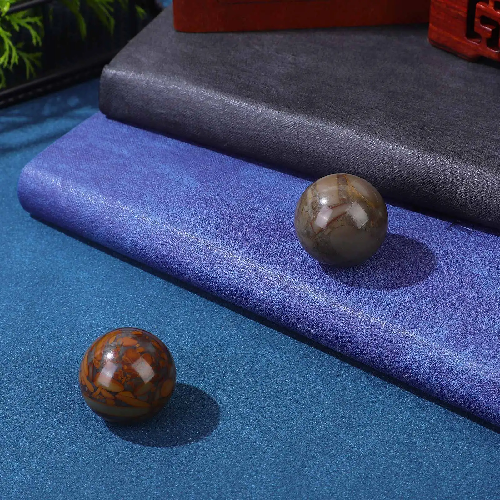 

Yoga Therapy Hand Ball for Massage and Exercise Stone Fitness Roller Ball for Finger Strength and Stress Relief Portable